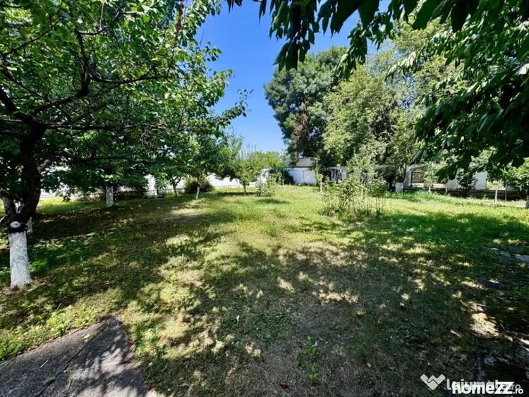 Casă cu 7 camere cu Teren 1150 Mp în Siliștea Snagovului
