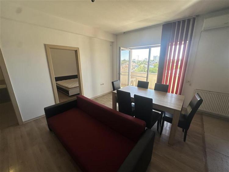 Apartament cu 2 camere decomandat în Lipovei