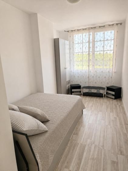 Apartament cu 2 camere semidecomandat în Cug