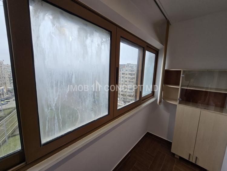 Apartament cu 2 camere decomandat, mobilat în Republicii