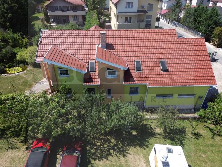 Casă individuală cu 6 camere cu Canalizare în Europa