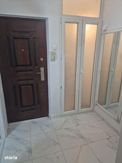 Apartament cu 2 camere decomandat în Drumul Taberei