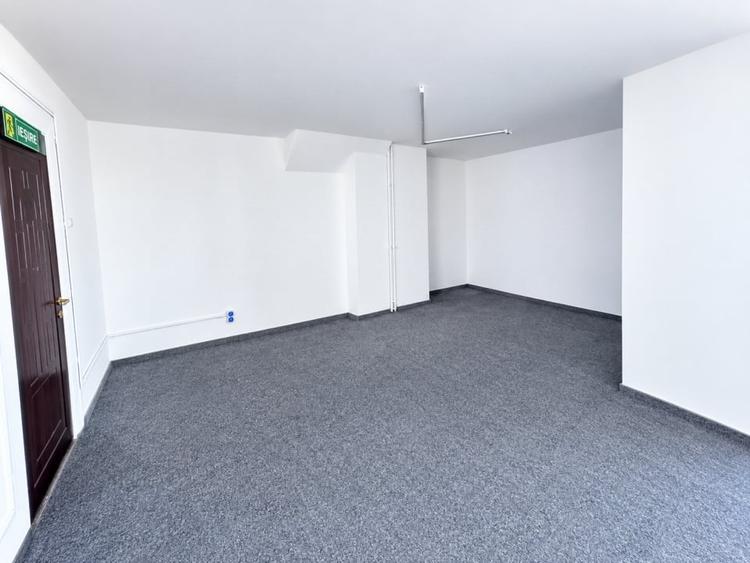 Birou, de 38 mp, în Ultracentral