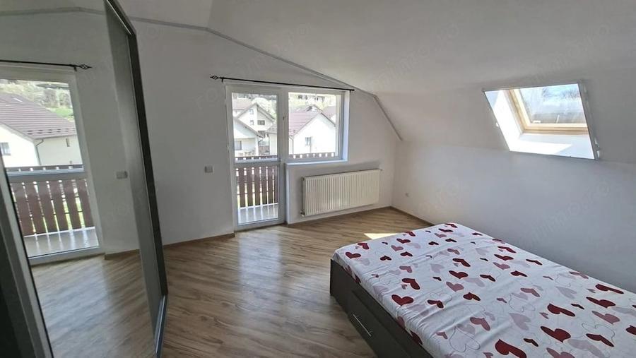 Apartament cu 3 camere decomandat în Ștefănești