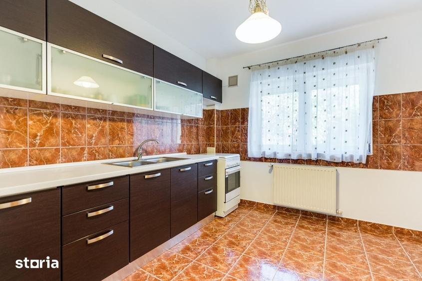 Casă cu 4 camere decomandat cu Teren 259 Mp în Central