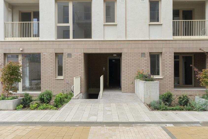 Apartament cu 2 camere decomandat în Pipera