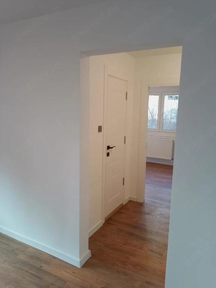 DE VANZARE- apartament de 2 camere, semidecomandat, suprafata 50 mp - 8