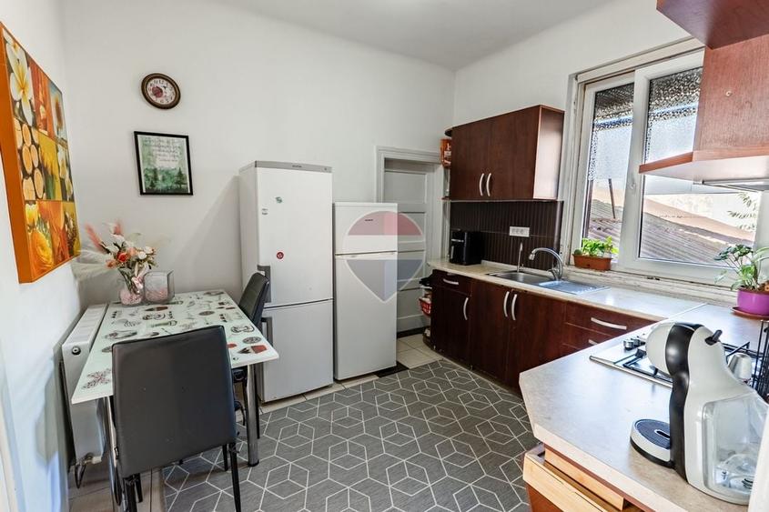 Duplex cu 3 camere cu Teren 500 Mp în Central