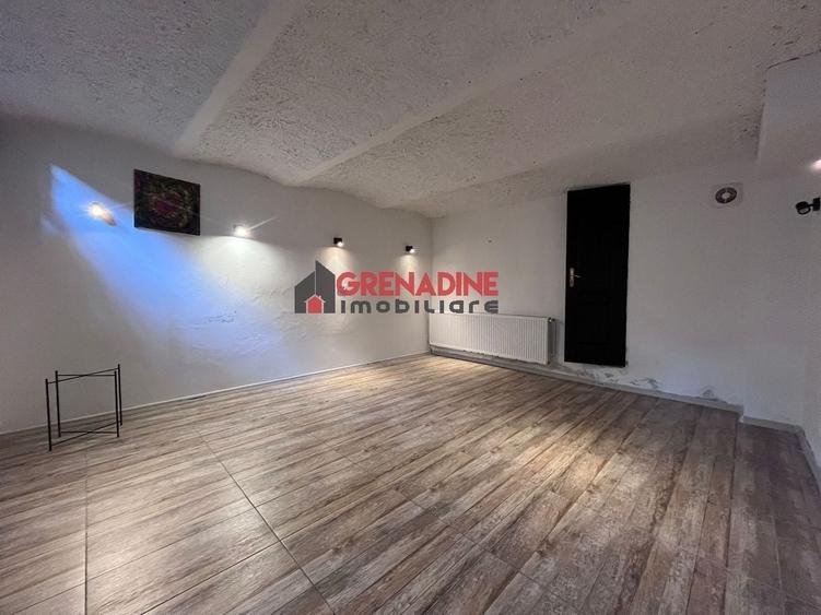 Spațiu comercial, de 50 mp, în Brașovul Vechi