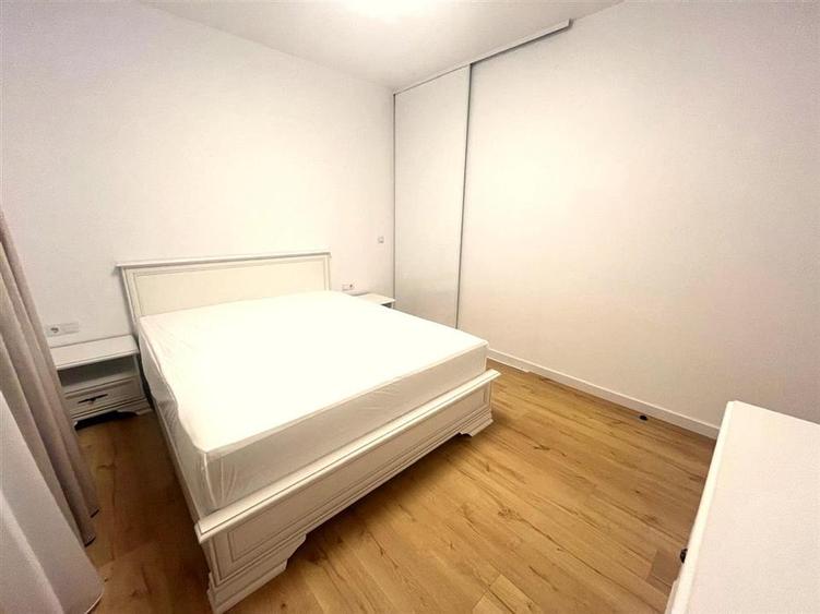 Apartament cu 3 camere decomandat, mobilat în Ștefan cel Mare
