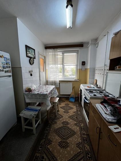 Apartament cu 2 camere semidecomandat în Hipodrom