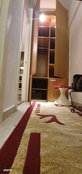 Apartament cu 2 camere decomandat în Grivița