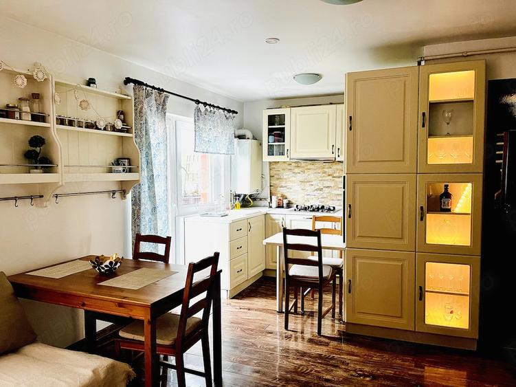 Apartament cu 3 camere semidecomandat, mobilat în Mihai Bravu