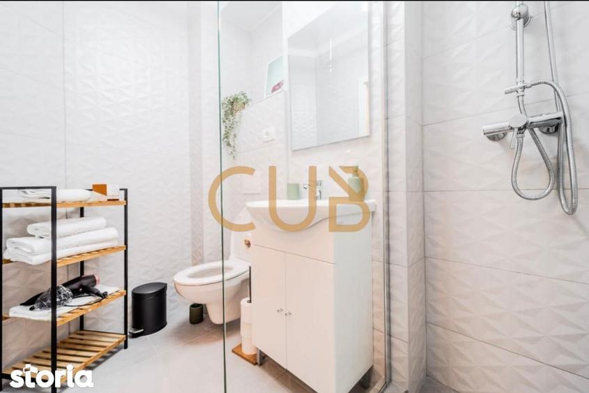 Apartament cu 3 camere, mobilat în P-ța Victoriei