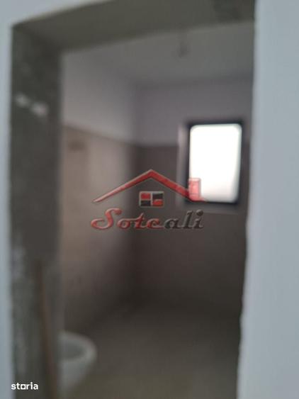 Casă cu 4 camere în Ghioșești