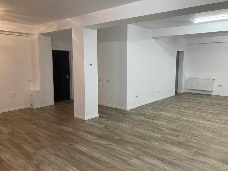 Spațiu comercial, de 80 mp, în Chiajna