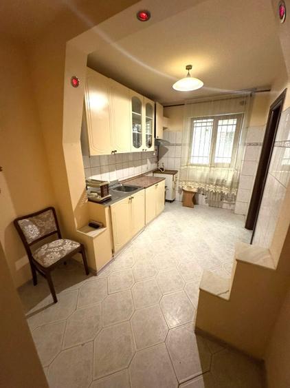 boema -3 camere,circular ,parter - 12