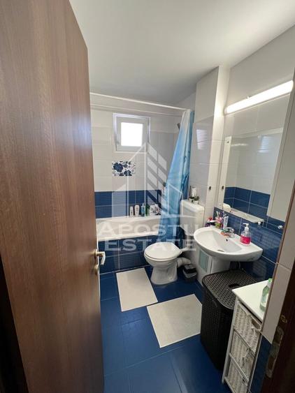 Apartament cu 3 camere semidecomandat, mobilat în Simion Bărnuțiu