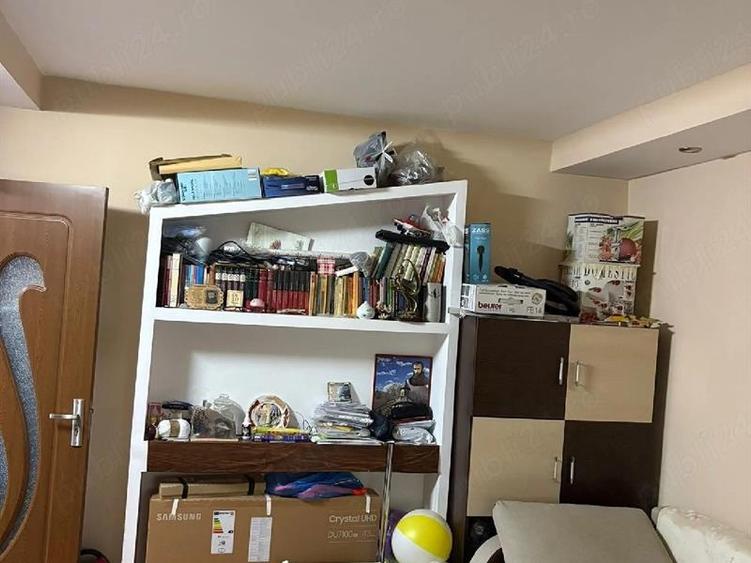 Apartament cu 2 camere decomandat în Sărari