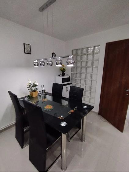 Apartament cu 2 camere decomandat în Decebal