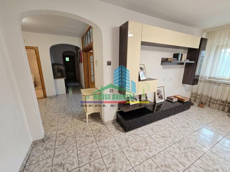 Apartament cu 3 camere decomandat în Ultracentral