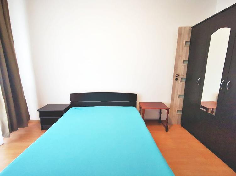 Apartament cu 2 camere decomandat în P-ța Unirii