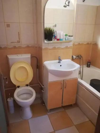 Ofer spre vanzare apartament 2 camere in zona Eroii Revolutiei - 4