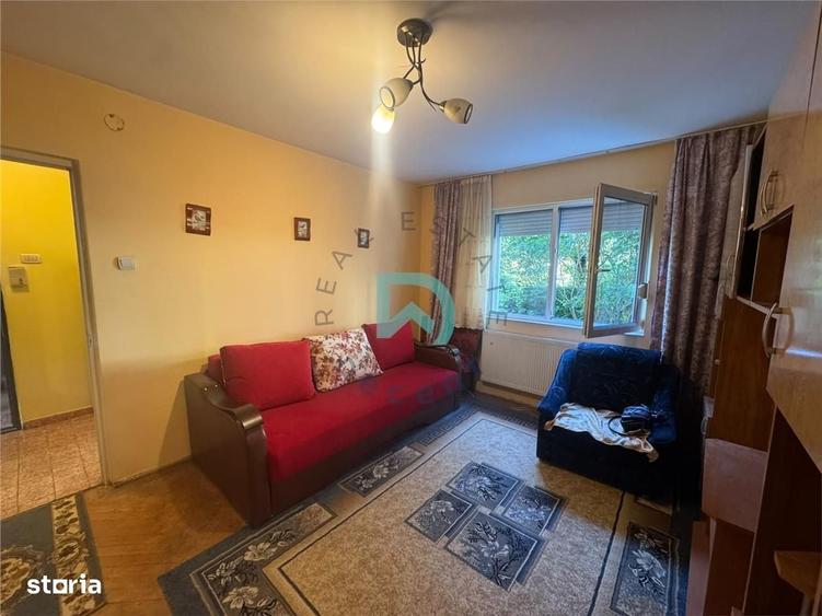 Apartament cu 2 camere semidecomandat în Astra