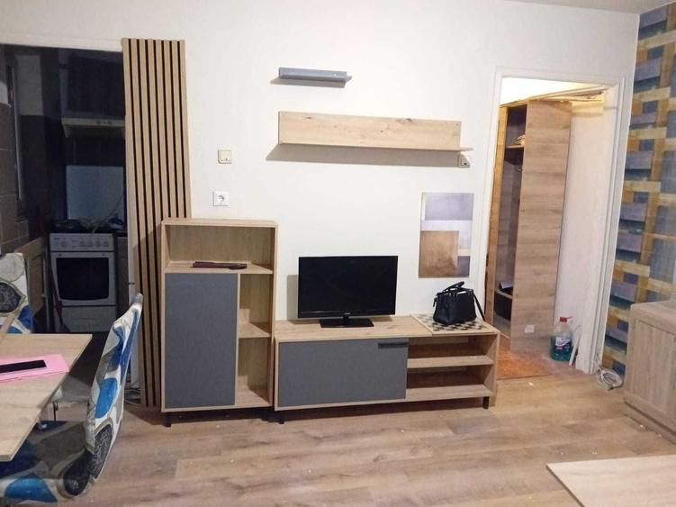Apartament cu 3 camere semidecomandat, mobilat în Gheorgheni