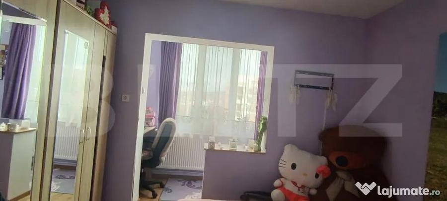 Apartament cu 3 camere decomandat în Central