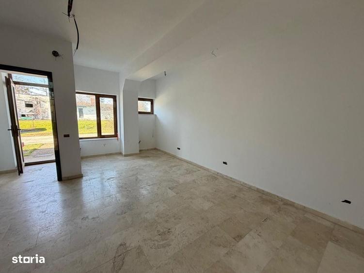 Apartament cu 4 camere în Mihail Kogălniceanu