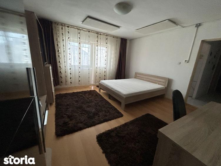 Garsonieră în Steaua