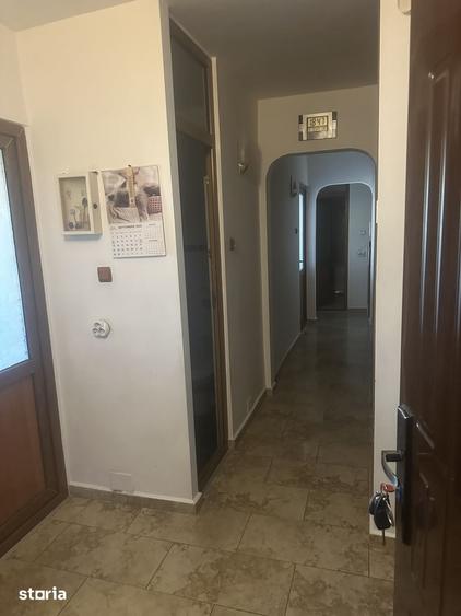 Apartament cu 2 camere decomandat în Exterior Vest
