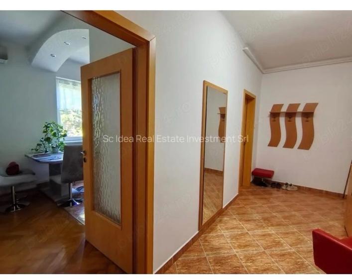 Apartament cu 2 camere semidecomandat, mobilat în Medicină