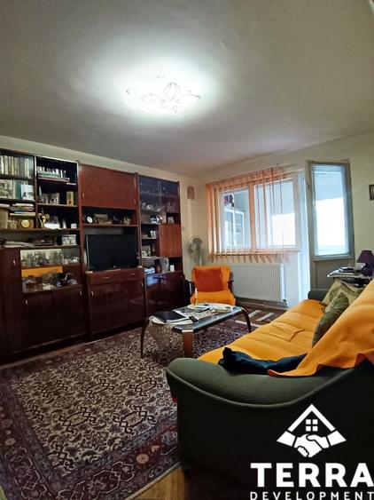 Apartament cu 3 camere în Tomis Nord