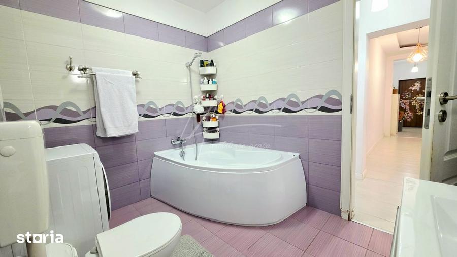 Apartament cu 3 camere, mobilat în Central