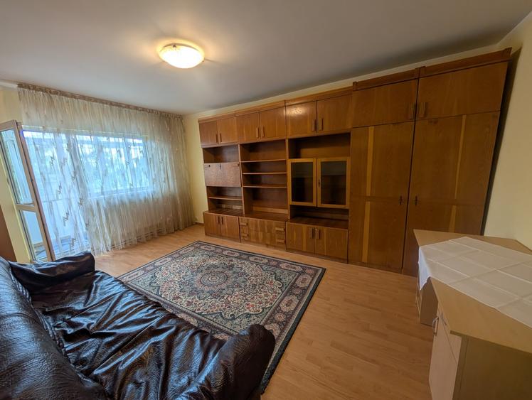 Apartament cu 2 camere decomandat, mobilat în Energiei