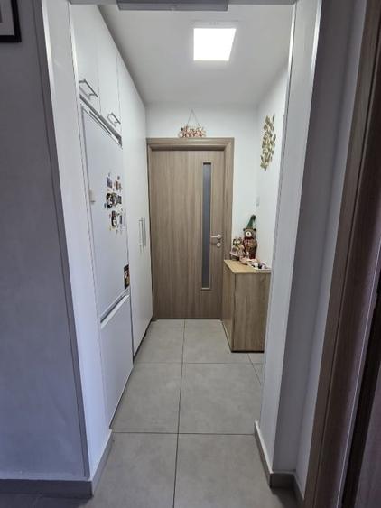 Apartament cu 2 camere decomandat, mobilat în Colentina