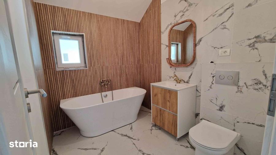 Casă cu 4 camere cu Teren 274 Mp în Remetea Mare