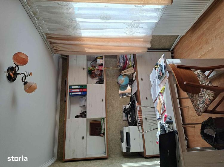 Casă cu 6 camere cu Teren 1500 Mp în Braniștea