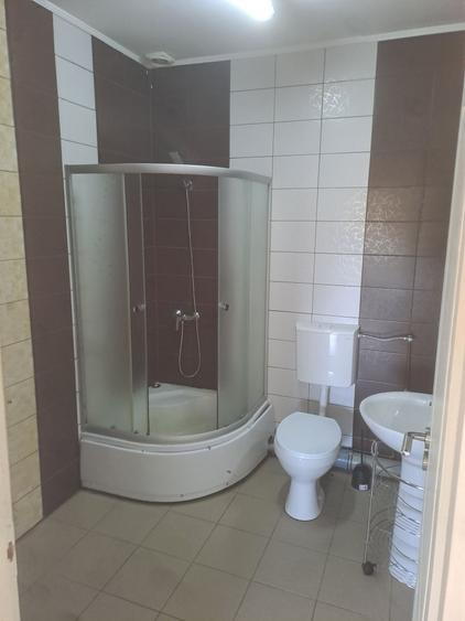 Inchiriez apartament 3 camere - 11