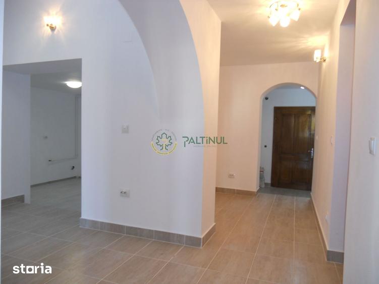 Spațiu comercial, de 89 mp, în Calea Dumbrăvii