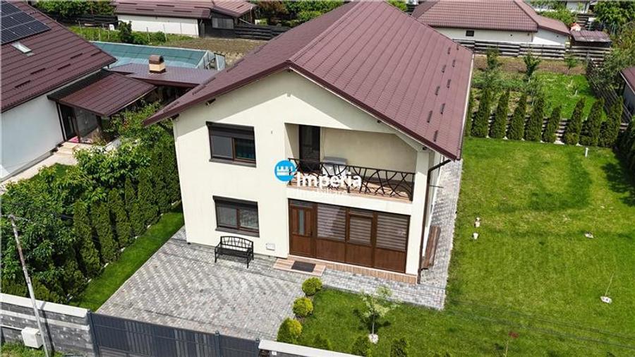 Casă individuală cu 5 camere cu Teren 500 Mp în Horpaz