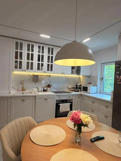 Apartament cu 2 camere semidecomandat în Rovine