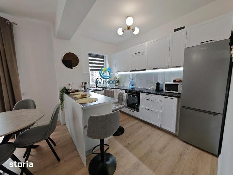 Apartament cu 3 camere, mobilat în Tractorul