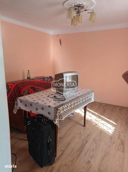 Casă cu 3 camere cu Teren 1335 Mp în Central