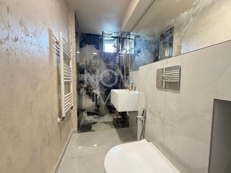 Apartament cu 2 camere semidecomandat, mobilat în Central