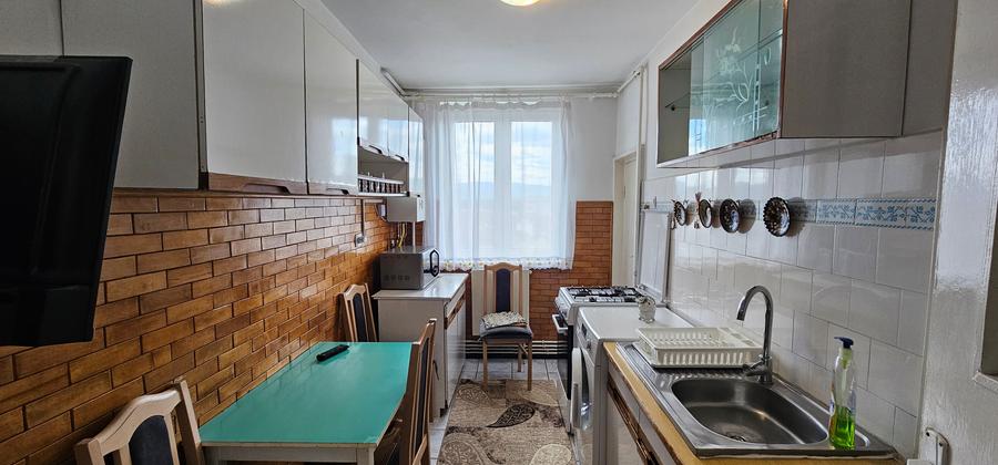 Apartament cu 2 camere decomandat în Hipodrom 3