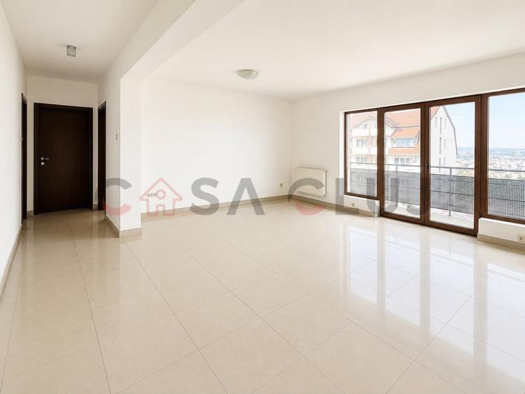 Apartament cu 3 camere semidecomandat în Zorilor