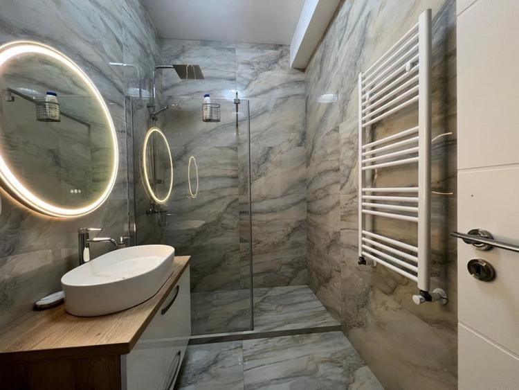 Apartament cu 2 camere decomandat, mobilat în Mamaia-Sat